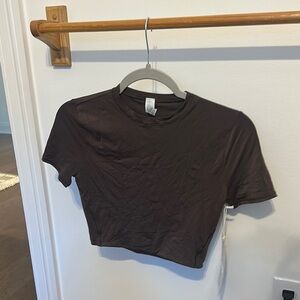 NWT Cropped Lululemon Brown tee